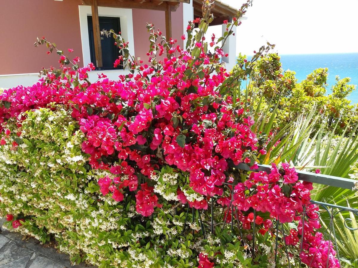 Glyfada Beach Two Floors Apartment 2-3 People Exterior photo